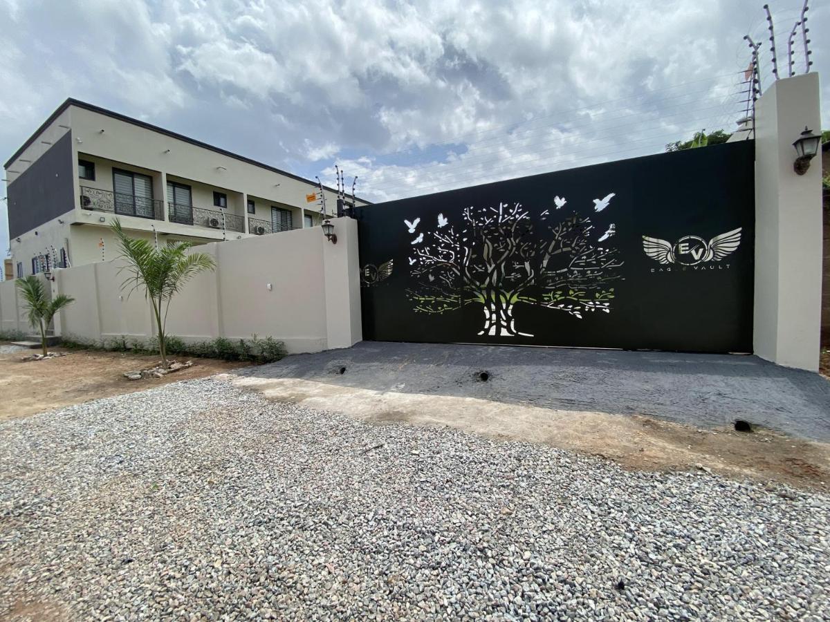 Eagle Vault Ξενοδοχείο Kwabenya Εξωτερικό φωτογραφία